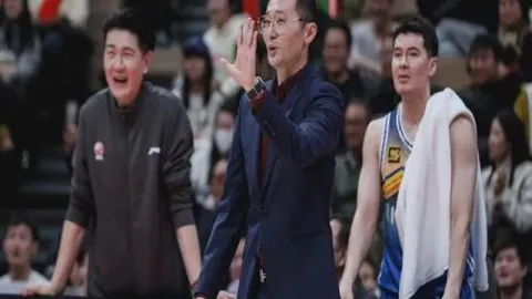 “青春风暴来袭！中国国家队青年军亚洲杯征程，能否突破极限？”