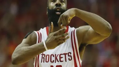 巴神深情致意，奥斯梅恩夺冠获金童祝福，情谊深厚！